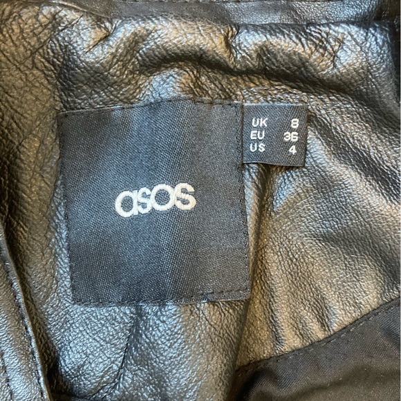 100% Leather Quilted moto Jacket - Picture 4 of 4